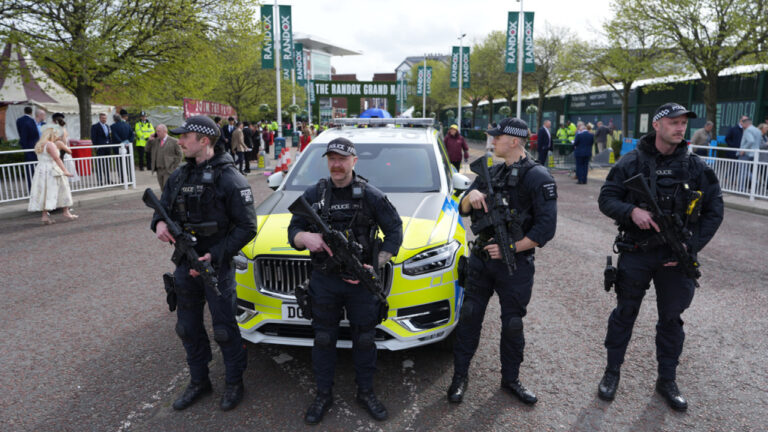 Βρετανία: Οκτώ συλλήψεις στο πλαίσιο έρευνας για πιθανές αντισημιτικές επιθέσεις