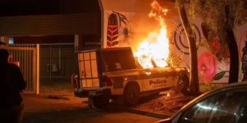Αυστραλία: Συγκρούσεις έξω από νοσοκομείο όπου νοσηλεύεται άνδρας ο οποίος σκότωσε 5χρονο κορίτσι