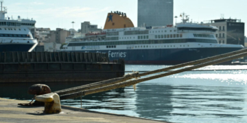 Αλλαγές σε ακτοπλοϊκά δρομολόγια από Πειραιά και Ραφήνα – Κανονικά από Λαύριο