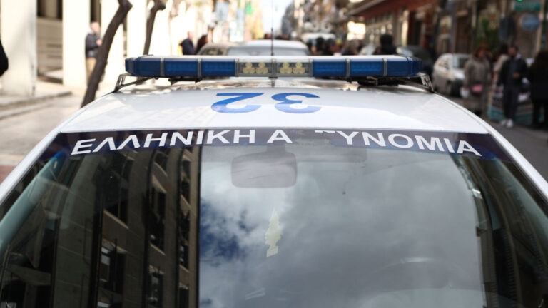 Ανήλικοι πέταξαν πέτρες σε αστικό λεωφορείο στη Θεσσαλονίκη - 2 συλλήψεις