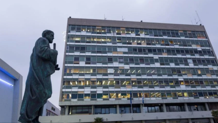 ΑΠΘ: Αντιεξουσιαστές επιτέθηκαν με ρόπαλα σε φοιτητές των ΕΑΑΚ - 7 τραυματίες, 25 προσαγωγές