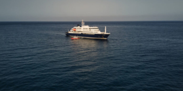 Αρχίζουν οι αεροδιακομιδές ασθενών από το κρουαζιερόπλοιο με τα κρούσματα χανταϊού