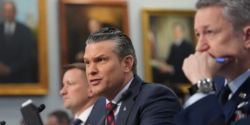 Χέγκσεθ: Έχουμε σχέδια και για κλιμάκωση και για απόσυρση