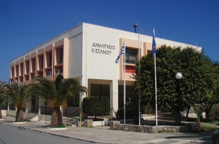 Δ. Κισσάμου: Ευχές Μυλωνάκη – Γλαμπεδάκη στους υποψηφίους των Πανελλαδικών