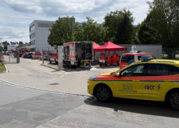 Διαρροή χημικών σε εργοστάσιο στη Νυρεμβέργη – Δεκάδες εργαζόμενοι σε νοσοκομεία, ένας νεκρός