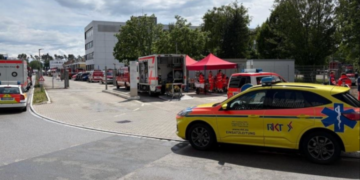 Διαρροή χημικών σε εργοστάσιο στη Νυρεμβέργη – Δεκάδες εργαζόμενοι σε νοσοκομεία, ένας νεκρός