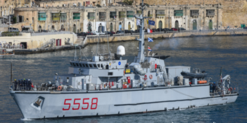 Δύο ιταλικά ναρκαλιευτικά απέπλευσαν από τη Σικελία για να συμβάλουν στον καθαρισμό των Στενών του Ορμούζ από νάρκες