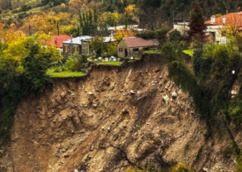 Δυτική Ελλάδα: Δράσεις για την αντιμετώπιση των φαινόμενων παράκτιας διάβρωσης και κατολισθήσεων