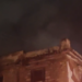Φωτιά σε εγκαταλελειμμένο κτίριο στο Κουκάκι - Δείτε βίντεο