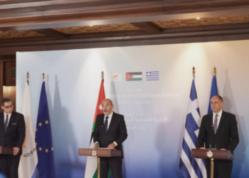 Γεραπετρίτης από Αμμάν: «Η Ελλάδα έτοιμη να συμβάλλει στη διασφάλιση της ελεύθερης διέλευσης στο Ορμούζ»