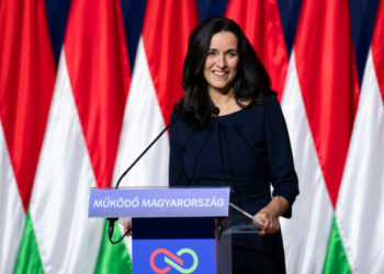 Η ΥΠΕΞ της Ουγγαρίας, Ανίτα Όρμπαν επικρίνει τη Ρωσία για επιθέσεις drone στην Υπερκαρπαθία