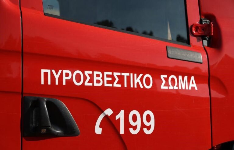 Ηράκλειο: Αυτοκίνητο «τυλίχθηκε» στις φλόγες