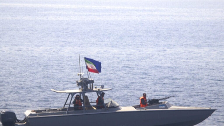 Ιράν: Τα ταχύπλοα που έπληξε ο αμερικανικός στρατός δεν συνδέονται με τους Φρουρούς