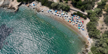 «Ιστορική μεταρρύθμιση»: Πώς βλέπουν οι ξένοι το Ειδικό Χωροταξικό Πλαίσιο του τουρισμού