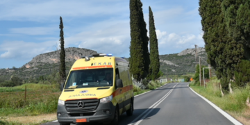 Κέρκυρα: Τραγωδία για οικογένεια Βρετανών - Νεκρος σε τροχαίο ο πατέρας, σοβαρά τραυματισμένος ο γιος