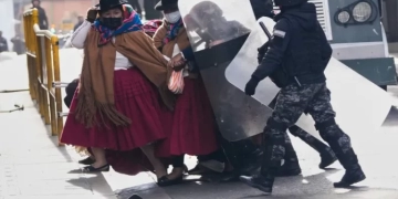 Κινητοποιήσεις στη Βολιβία με αίτημα την παραίτηση του προέδρου Πας