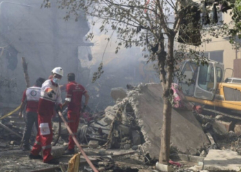 Κρίση στη Μέση Ανατολή: Επικοινωνία Μακρόν- Τραμπ και ηγετών του Κόλπου για λύση με διαπραγματεύσεις