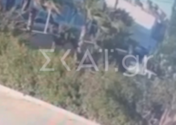 Κρήτη: Η στιγμή της δολοφονίας του 21χρονου από τον 54χρονο πατέρα - Δείτε το συγκλονιστικό βίντεο