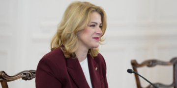 Λετονία: Ο Άντρις Κούλμπεργκς προτείνεται για νέος πρωθυπουργός μετά την παραίτηση της Σιλίνια