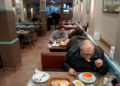 «Μια κρυφή πηγή ενέργειας»: Πώς η συχνότερη μάσηση τονώνει τον εγκέφαλo