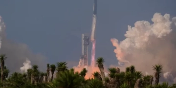 Ο πύραυλος Starship της SpaceX τυλίχθηκε στις φλόγες μετά την προσγείωσή του στον Ινδικό Ωκεανό - Δείτε βίντεο