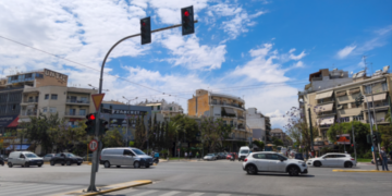 Ολοκληρώθηκε η έρευνα, αλλά δεν λύθηκε το... μυστήριο με την περίεργη οσμή στα νότια προάστια της Αττικής