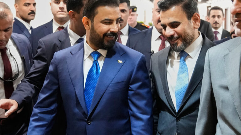 Ορκίστηκε η νέα κυβέρηση στο Ιράκ - Νέος πρωθυπουργός ο Άλι αλ Ζαΐντι