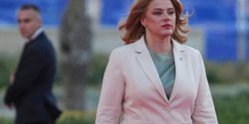 Παραιτείται η πρωθυπουργός της Λετονίας με αφορμή τη διαχείριση περιστατικών με ουκρανικά drones