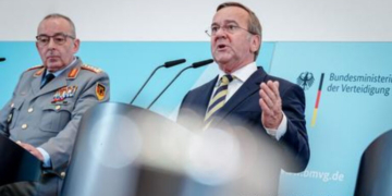 Πιστόριους: «Το ΝΑΤΟ να γίνει ευρωπαϊκό»