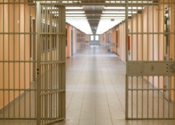 Ποινή φυλάκισης 18 μηνών στην 72χρονη με το γηροκομείο-κολαστήριο στους Αμπελόκηπους