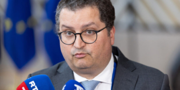 Πορτογαλία: Η κυβέρνηση προετοιμάζεται να φορολογήσει τα υπερκέρδη επιχειρήσεων του ενεργειακού κλάδου