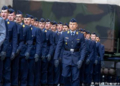 Προειδοποιήσεις για στρατιωτικοποίηση της Γερμανίας