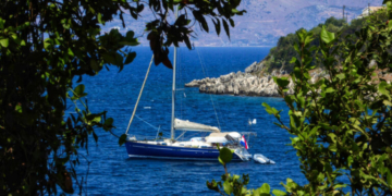 Προσάραξη ιστιοφόρου σκάφους στην Αίγινα