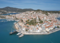 Προσάραξη θαλαμηγού κοντά στον Πόρο – Σώοι οι δύο επιβαίνοντες