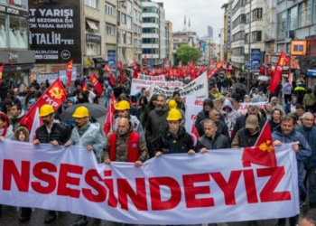 Πρωτομαγιά με ένταση στην Κωνσταντινούπολη: Επεισόδια με συλλήψεις και συγκρούσεις αστυνομίας-διαδηλωτών
