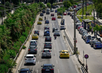 Σαρηγιάννης στον ΣΚΑΪ: Τα δύο σενάρια για την οσμή αερίου στην Αττική και η «εποχικότητα»