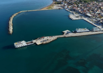 Σε απόγνωση οι ψαράδες για το αγκυροβόλι στα Λεγατάτα – Πεδίο πολιτικής σύγκρουσης η ιδιωτικοποίηση