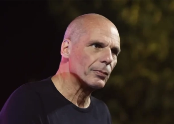 Στην Κρήτη ο Γιάνης Βαρουφάκης