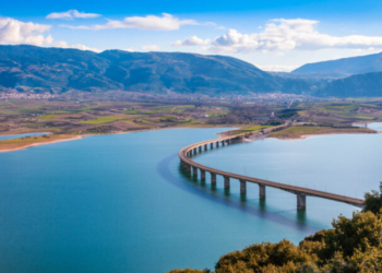 Συναγερμός στην Κοζάνη: Εντοπίστηκε νεκρός άνδρας στη λίμνη Πολυφύτου -Ήταν μέσα σε αυτοκίνητο