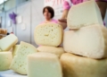 Taste Atlas: Στην «χρυσή» πεντάδα των καλύτερων τυριών η κρητική γραβιέρα