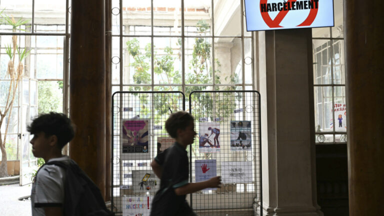 Τεράστιο σκάνδαλο στη Γαλλία: Δεκάδες καταγγελίες για βία και σεξουαλική κακοποίηση παιδιών σε σχολεία