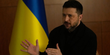 Ζελένσκι: Η Ευρώπη πρέπει να είναι στο τραπέζι των ειρηνευτικών συνομιλιών
