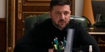 Ζελένσκι: Η Ρωσία προσπαθεί να εξαγάγει σιτηρά από την Κριμαία μέσω αμερικανικών εταιρειών