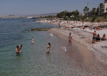 Αυτές είναι οι παραλίες του Ηρακλείου όπου απαγορεύεται η κολύμβηση
