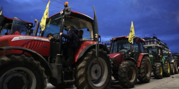 Αγροτική μηχανοκίνητη πορεία την Παρασκευή στο Αγρίνιο