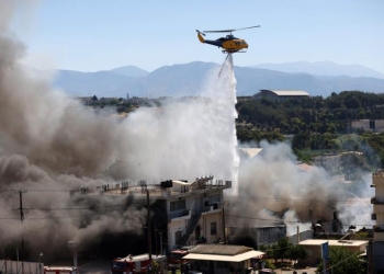 «Από καθαρή τύχη δεν θρηνούμε θύματα από την πυρκαγιά στον Άγιο Ιωάννη Χωστό»