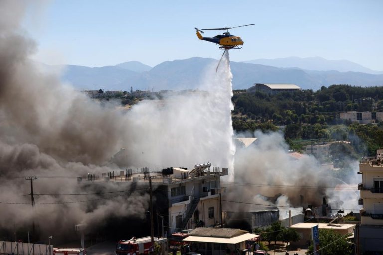 «Από καθαρή τύχη δεν θρηνούμε θύματα από την πυρκαγιά στον Άγιο Ιωάννη Χωστό»
