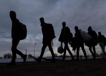 Ασταμάτητες οι αφίξεις μεταναστών νότια του Ηρακλείου