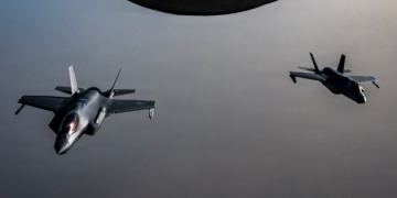 CENTCOM: Νέες επιθέσεις-αντίποινα των ΗΠΑ κατά του Ιράν - Ακούστηκαν εκρήξεις στο Σιρίκ