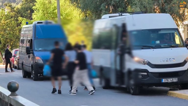 Δολοφονία στην Καλλιθέα: Στην Ευελπίδων οι 7 νεαροί συλληφθέντες για το επεισόδιο με θύμα τον 15χρονο